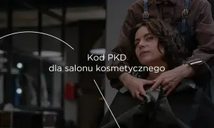 Kobieta w salonie kosmetycznym, na jej ramionach ręce innej osoby.